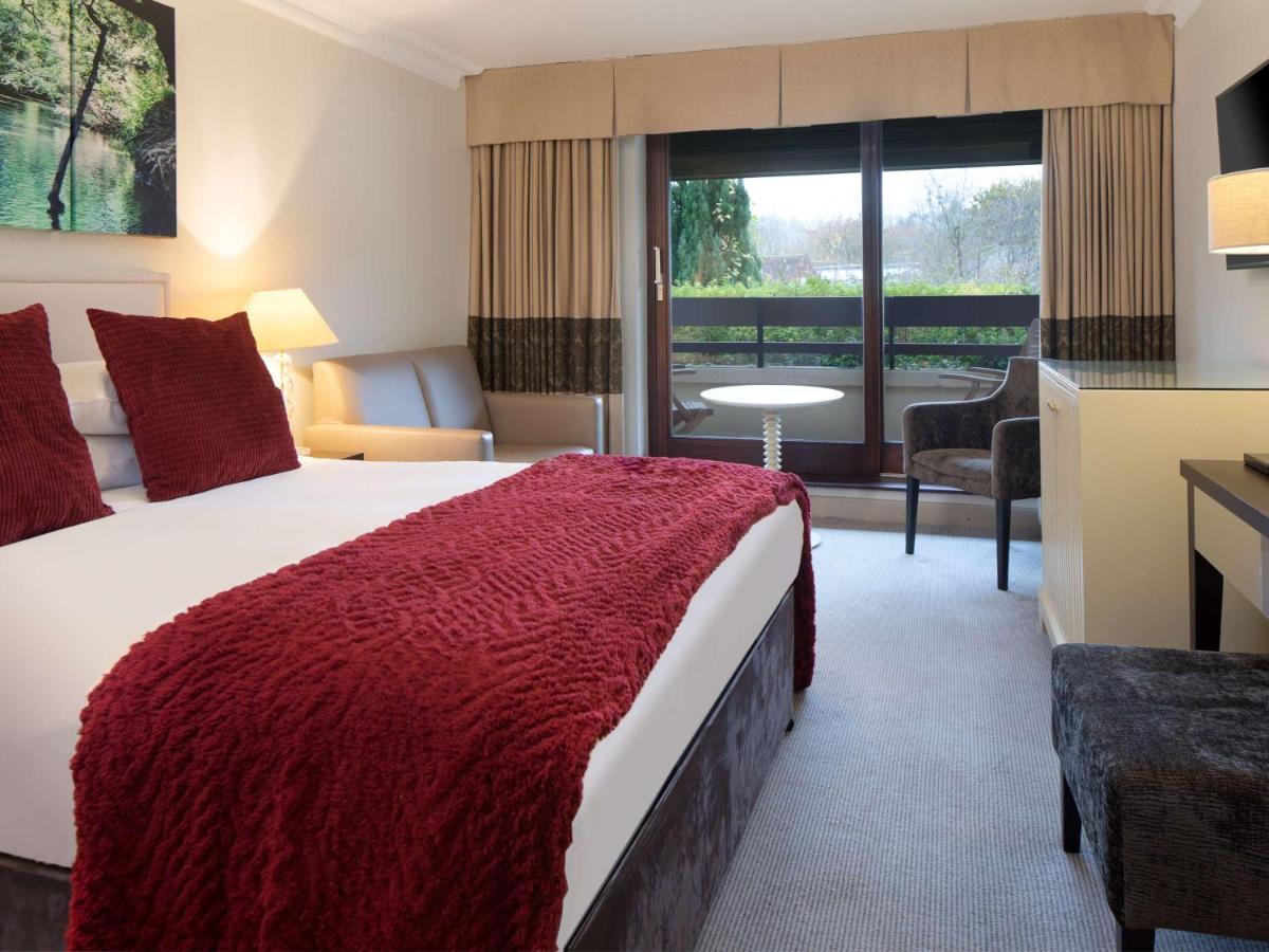 Sunday Box Hill Burford Bridge Hotel Dorking Ngoại thất bức ảnh
