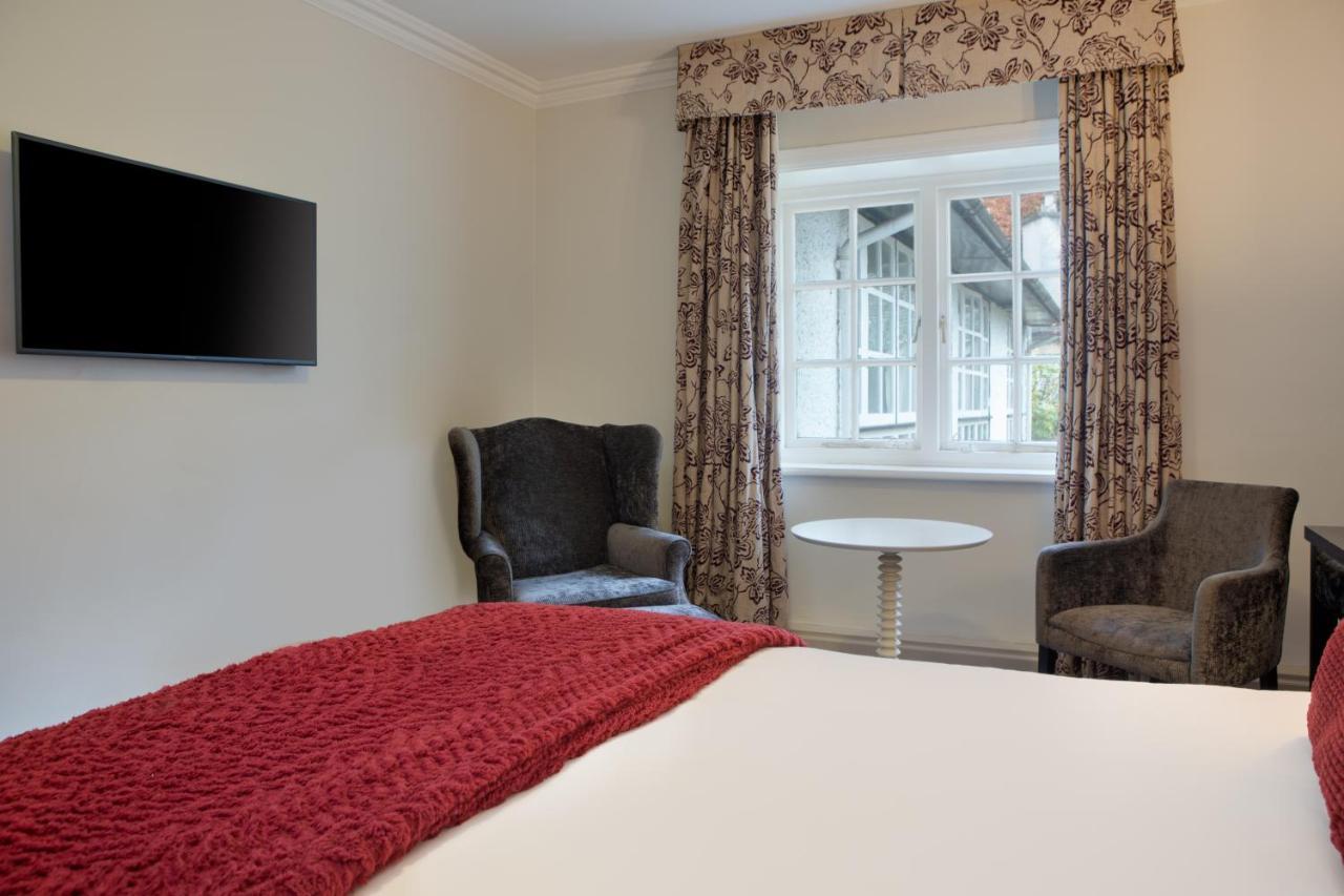 Sunday Box Hill Burford Bridge Hotel Dorking Ngoại thất bức ảnh