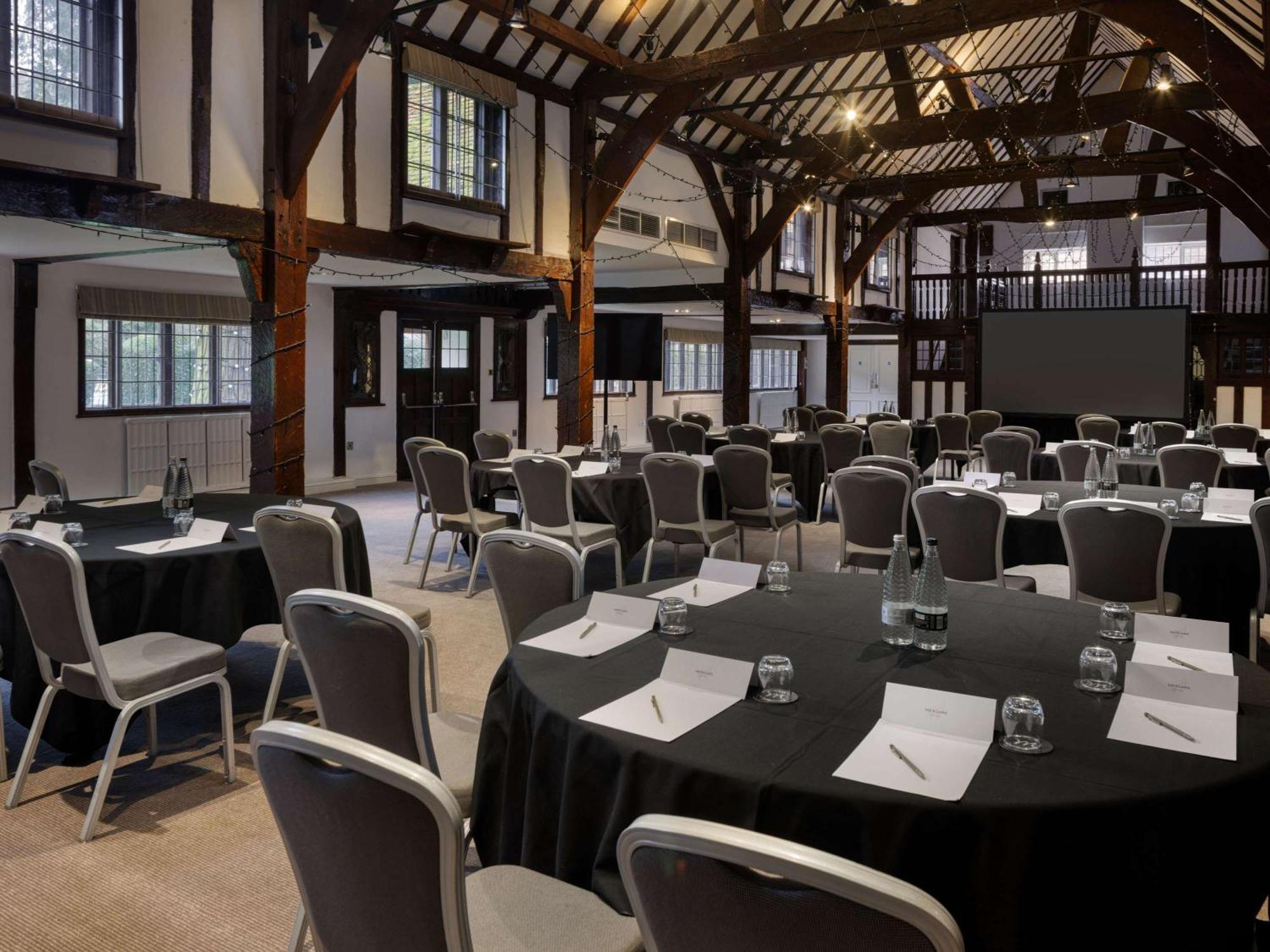 Sunday Box Hill Burford Bridge Hotel Dorking Ngoại thất bức ảnh