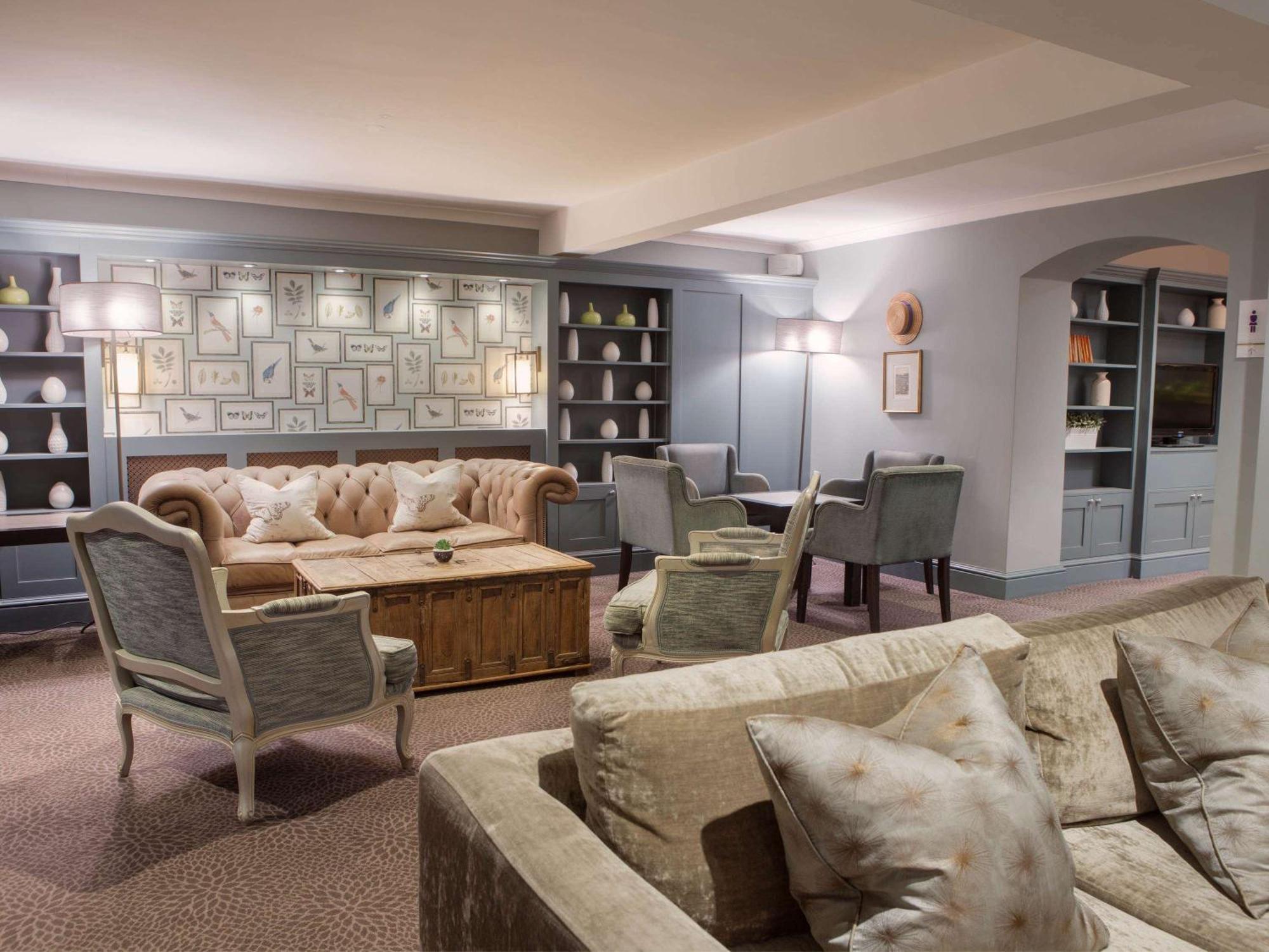 Sunday Box Hill Burford Bridge Hotel Dorking Ngoại thất bức ảnh